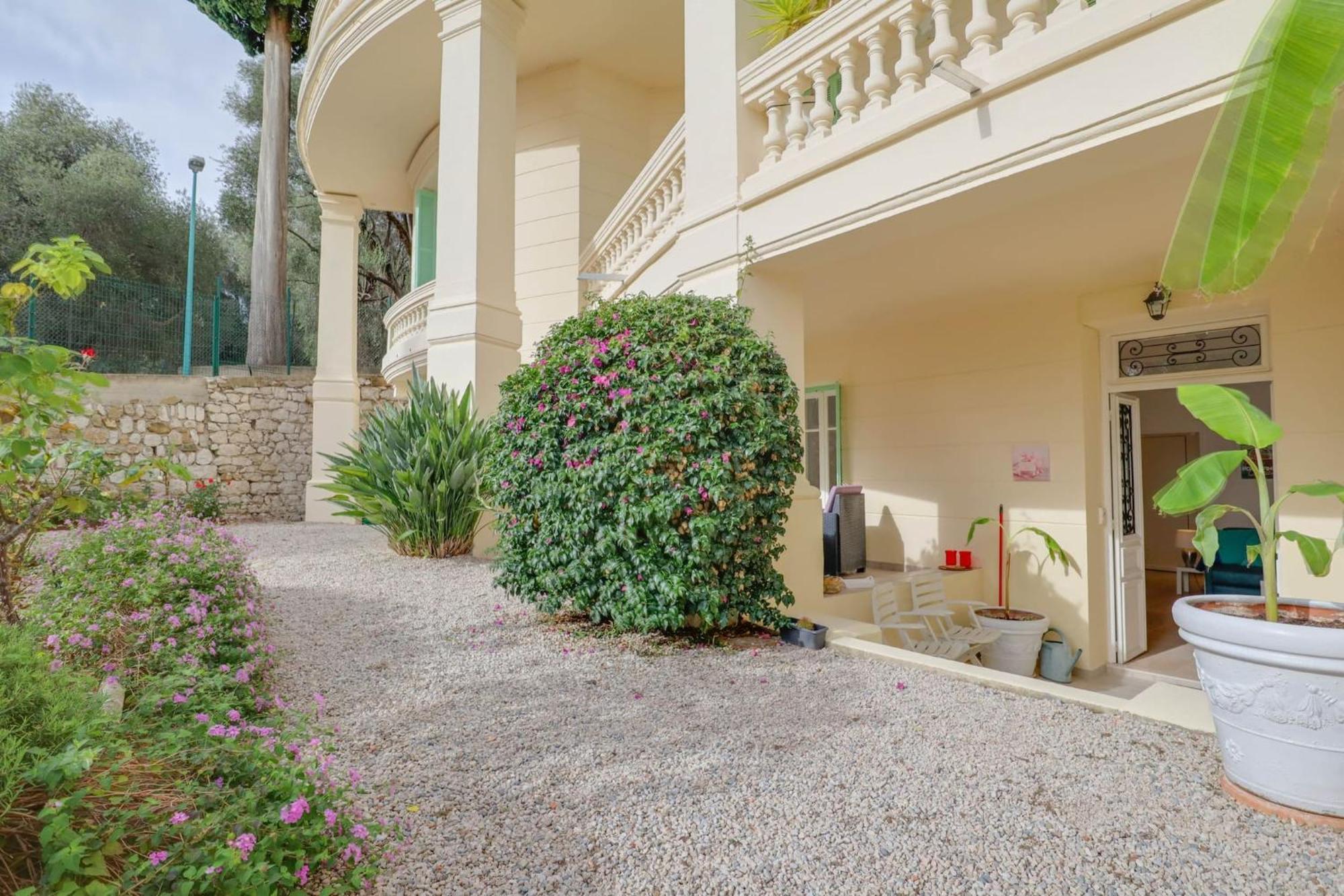 "Le Garavan Palace" Idyllique, Proche Gare Et Plage Menton Exterior photo