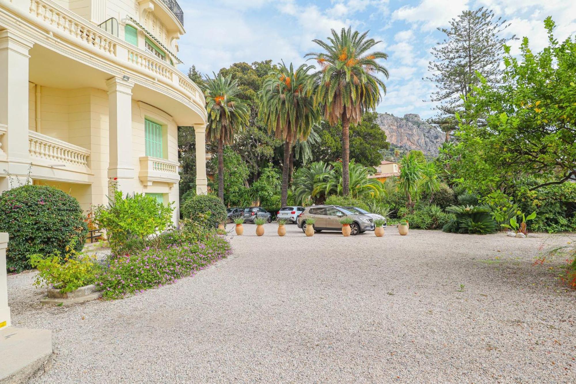 "Le Garavan Palace" Idyllique, Proche Gare Et Plage Menton Exterior photo
